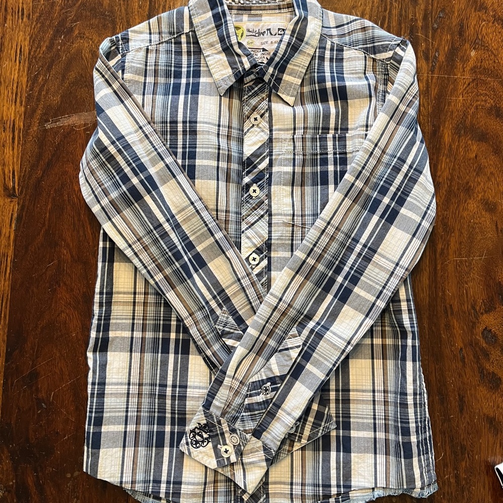 Long sleeve polo shirt. Blue plaid